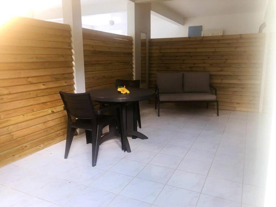 Saint-Joseph Studio Cosy Avec Piscine מראה חיצוני תמונה