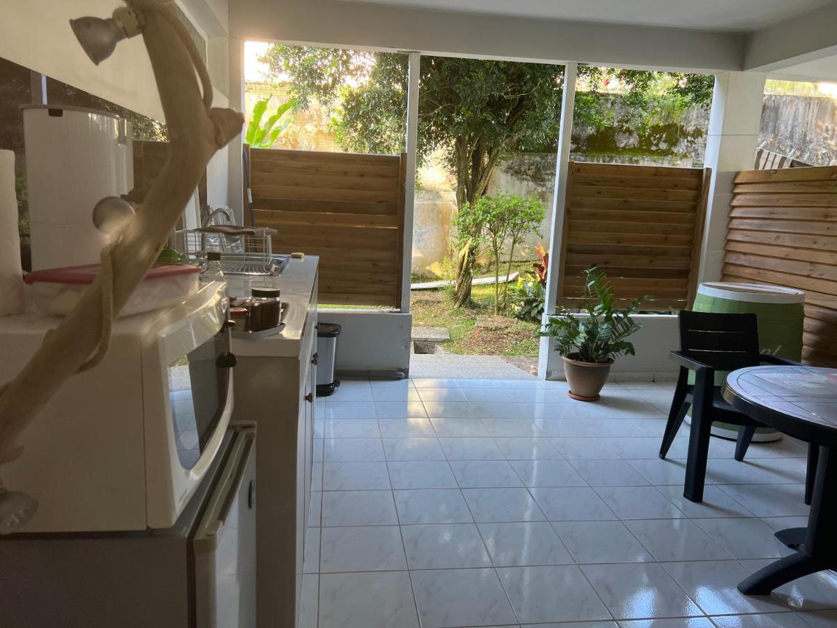Saint-Joseph Studio Cosy Avec Piscine מראה חיצוני תמונה